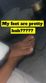 B. Simone feet photo thumbnail