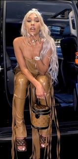 BIA feet photo 5