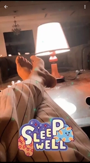 Baani Sandhu feet photo 2