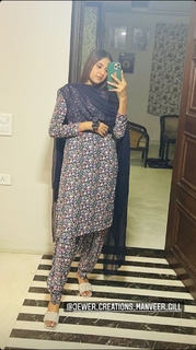 Baani Sandhu feet photo 12