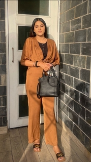 Baani Sandhu feet photo 1