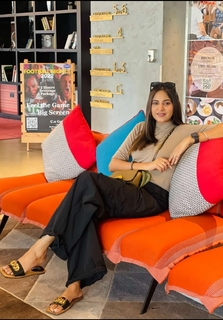 Baani Sandhu feet photo 1