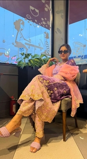 Baani Sandhu feet photo 20