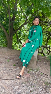 Baani Sandhu feet photo 5
