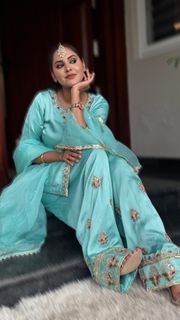 Baani Sandhu feet photo 20
