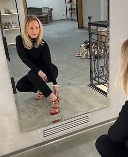 Babett Köllõ feet photo 2