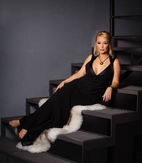 Babett Köllõ feet photo 12