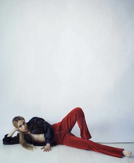 Bad Gyal feet photo thumbnail