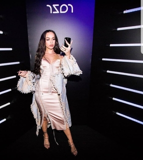 Bad Gyal feet photo thumbnail