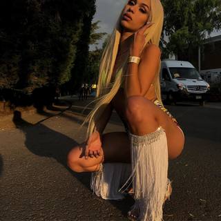 Bad Gyal feet photo thumbnail