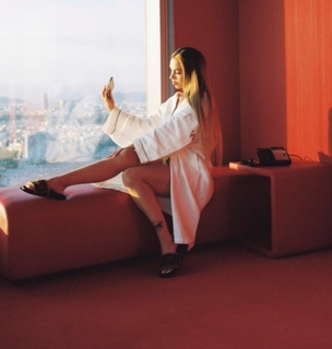 Bad Gyal feet photo thumbnail