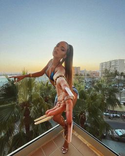 Bad Gyal feet photo thumbnail