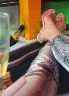 Bad Gyal feet photo thumbnail