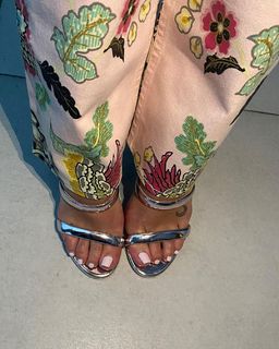 Bad Gyal feet photo thumbnail