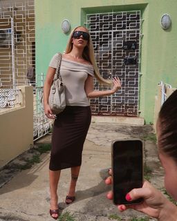 Bad Gyal feet photo thumbnail