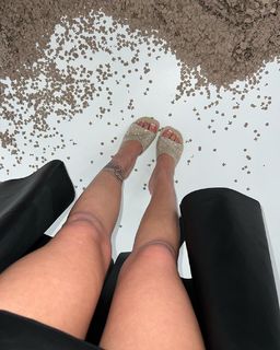 Bad Gyal feet photo thumbnail