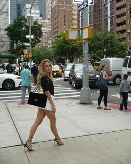 Bad Gyal feet photo thumbnail