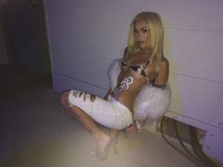 Bad Gyal feet photo thumbnail