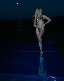 Bad Gyal feet photo thumbnail