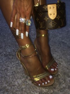 Bad Gyal feet photo 1