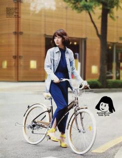 Bae Doona feet photo thumbnail