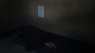 Bae Doona feet photo thumbnail