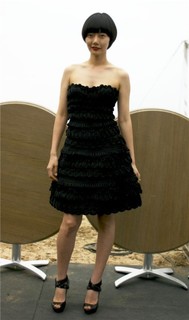 Bae Doona feet photo thumbnail