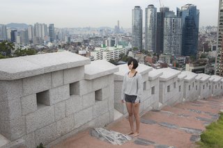 Bae Doona feet photo thumbnail