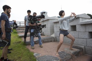 Bae Doona feet photo thumbnail