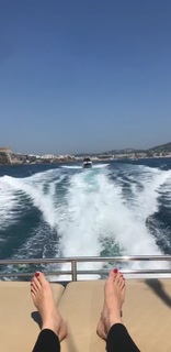 Bae Doona feet photo thumbnail