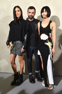 Bae Doona feet photo thumbnail