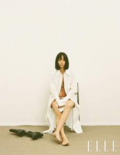 Bae Doona feet photo thumbnail