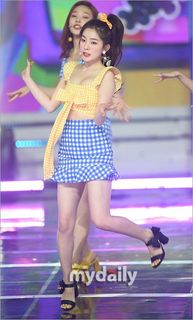 Bae Joo-hyun feet photo thumbnail