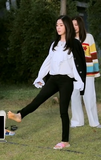Bae Joo-hyun feet photo thumbnail