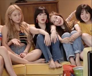 Bae Joo-hyun feet photo thumbnail
