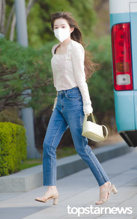 Bae Joo-hyun feet photo thumbnail