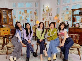Bae Joo-hyun feet photo thumbnail