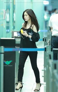Bae Joo-hyun feet photo thumbnail