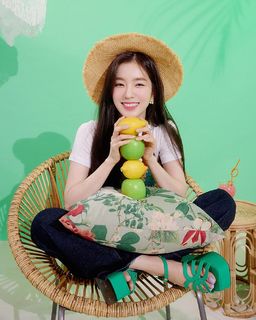 Bae Joo-hyun feet photo thumbnail