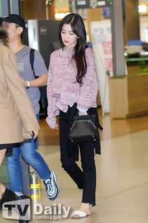 Bae Joo-hyun feet photo thumbnail