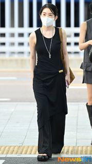 Bae Joo-hyun feet photo thumbnail