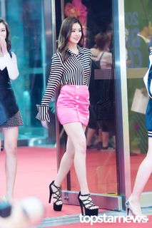Bae Joo-hyun feet photo 4
