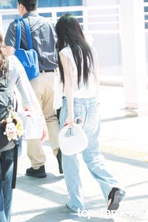 Bae Joo-hyun feet photo 13