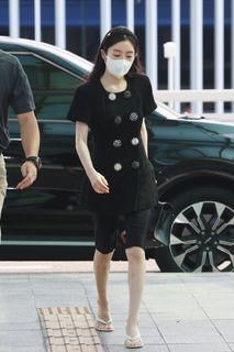 Bae Joo-hyun feet photo 4
