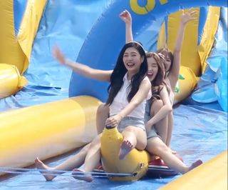 Bae Joo-hyun feet photo 3