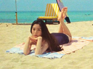 Bae Joo-hyun feet photo 8