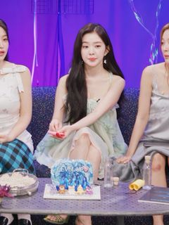Bae Joo-hyun feet photo 4