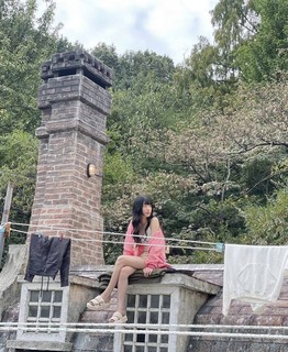 Bae Suzy feet photo thumbnail
