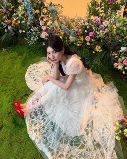 Bae Suzy feet photo thumbnail