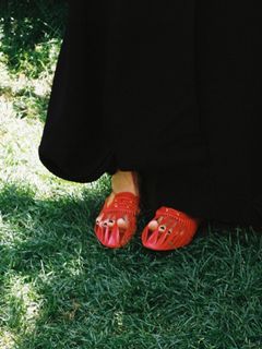 Bae Suzy feet photo 2
